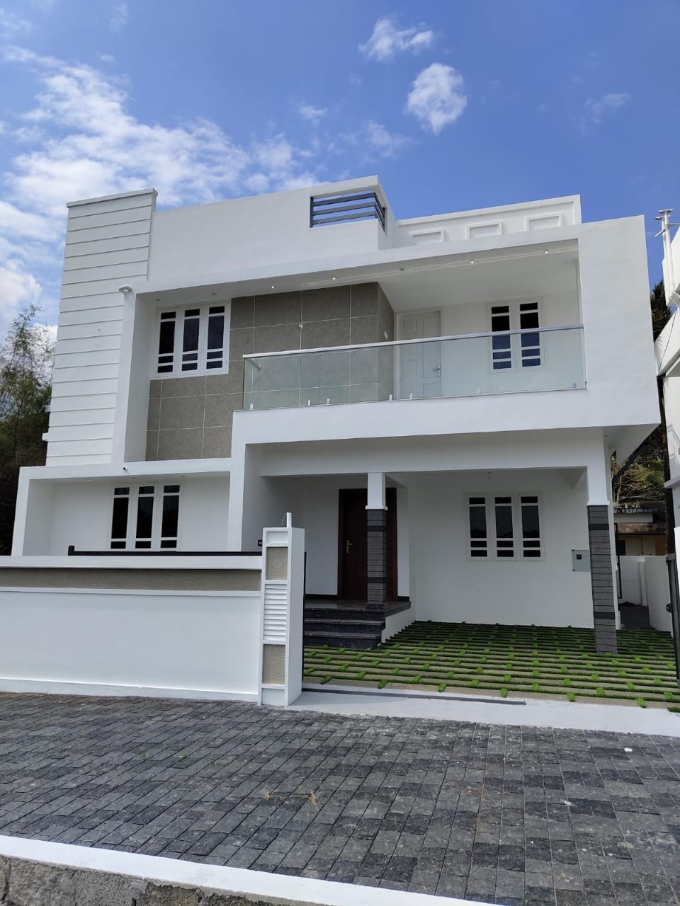 3.9 cent plot 1900 sqft 4BHK Independent House for sale at Vikasvani,Kakkanad