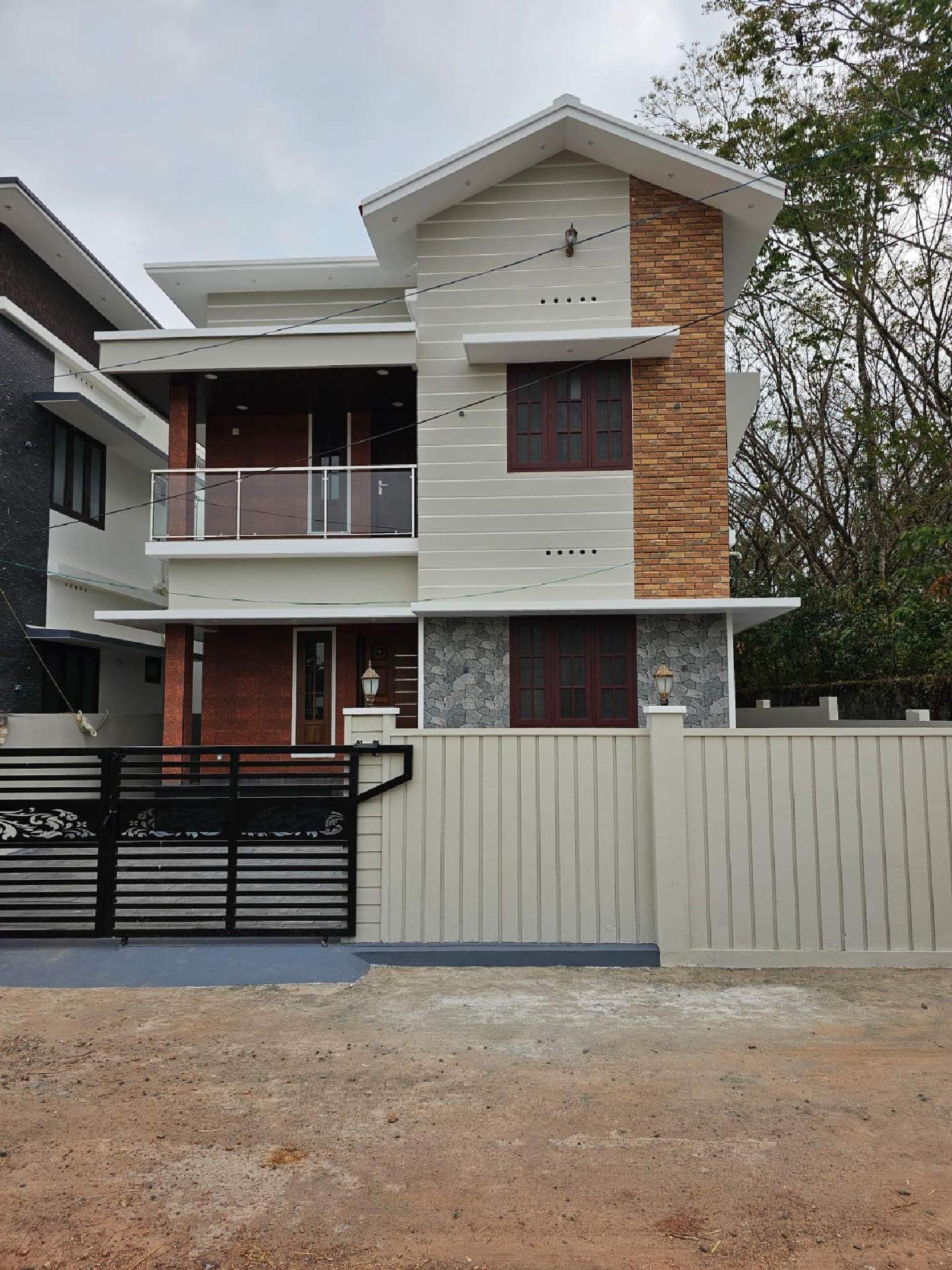 4.25 cent.plot with 1500 sqft. 2 bhk new house sale at Mulanthuruthy