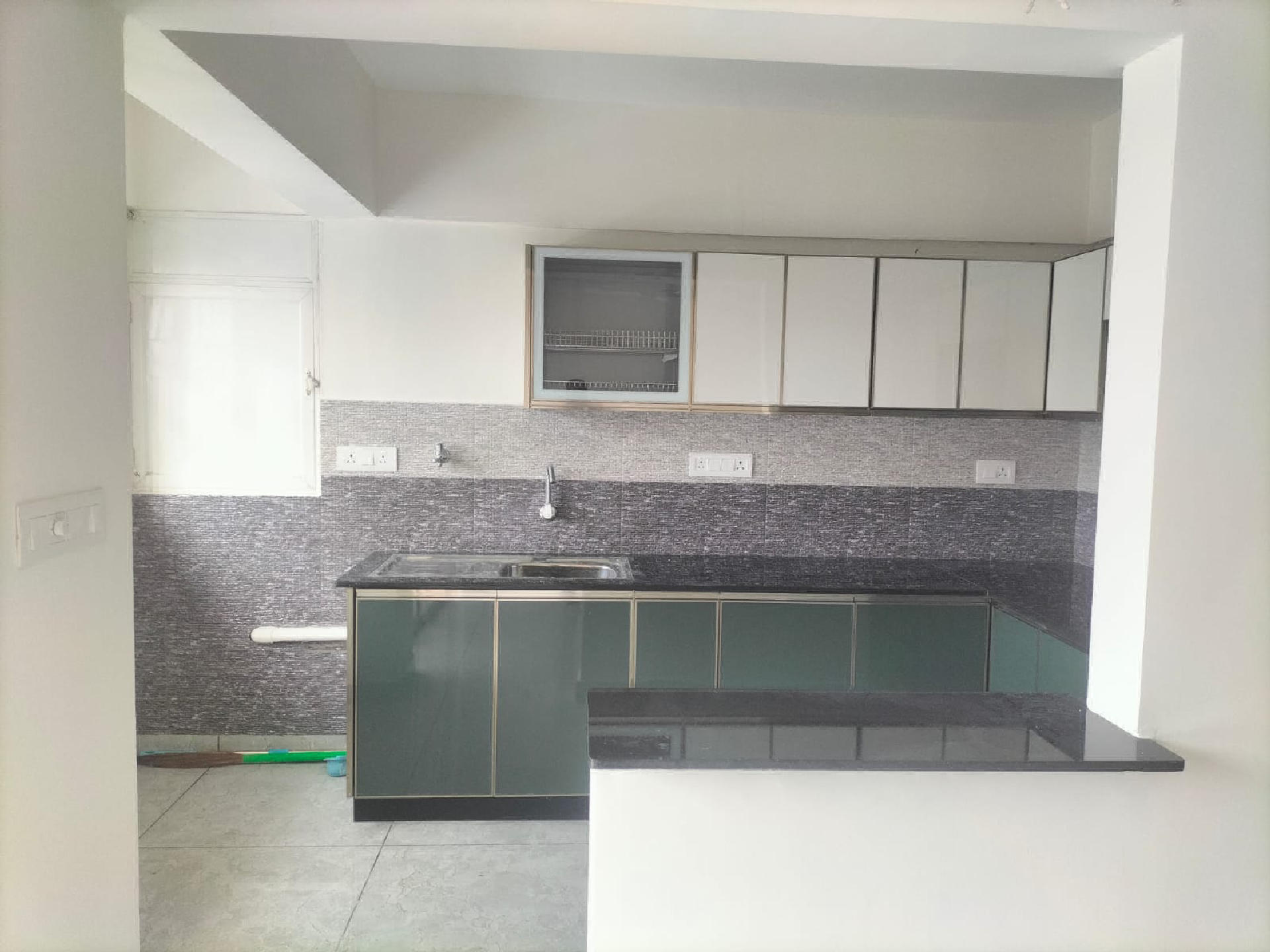 G+5 New apartment for sale at Thripunithura.